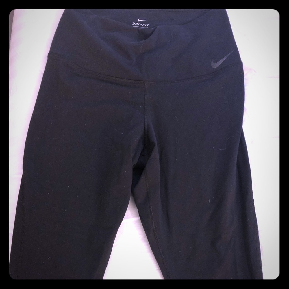 Nike high waisted dri-fit exercise leggings